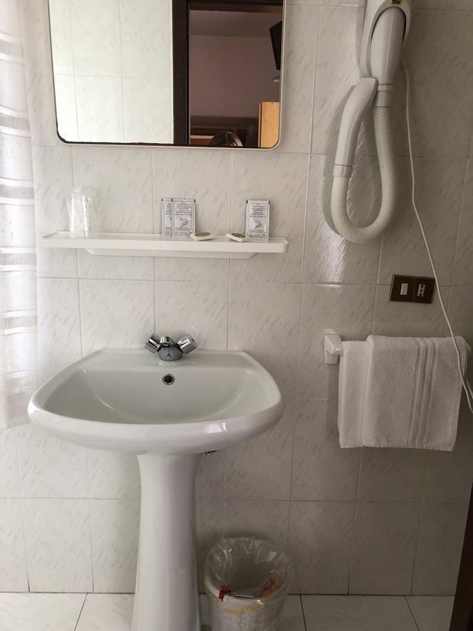 Albergo Miravalle Levico Terme Exterior photo